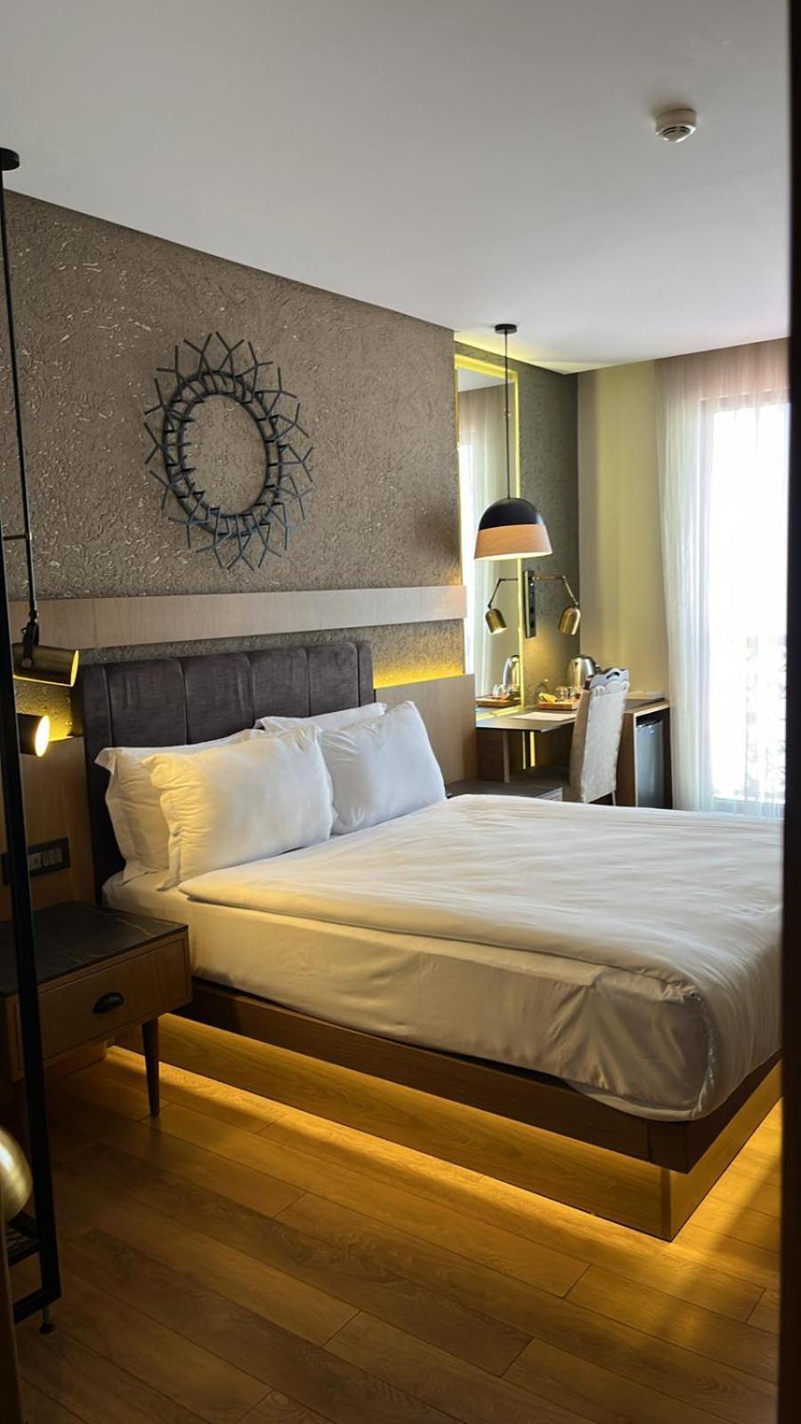 ホテル Panagia Premier トラブゾン エクステリア 写真 A room at the hotel